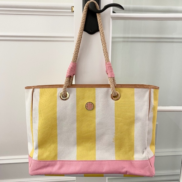 Lilly Pulitzer Handbags - Vintage Lilly Pulitzer Tote, Beach or Baby Bag